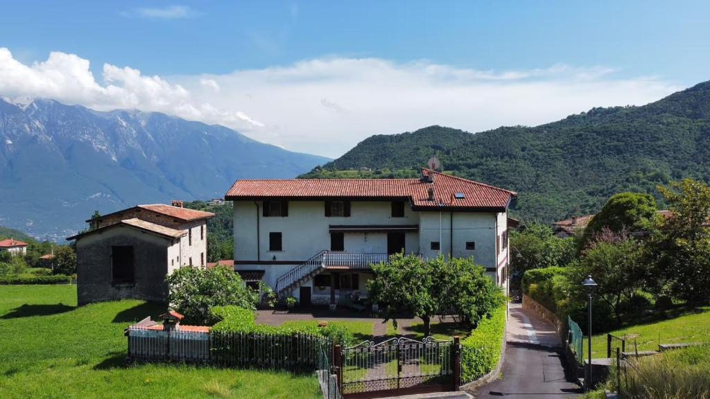 Garten und Außenbereiche von Casa Adele in Tremosine sul Garda (5)